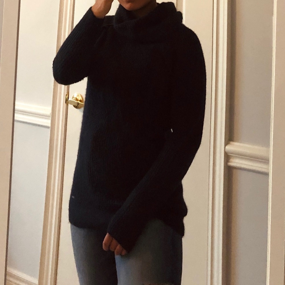 Hollister Soft Knit Sweater